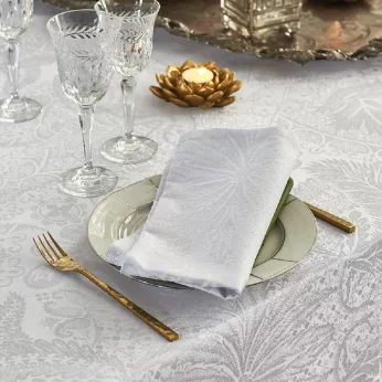 Nappe sur mesure pur coton enduit motif jacquard blanc Mille isaphire blanc