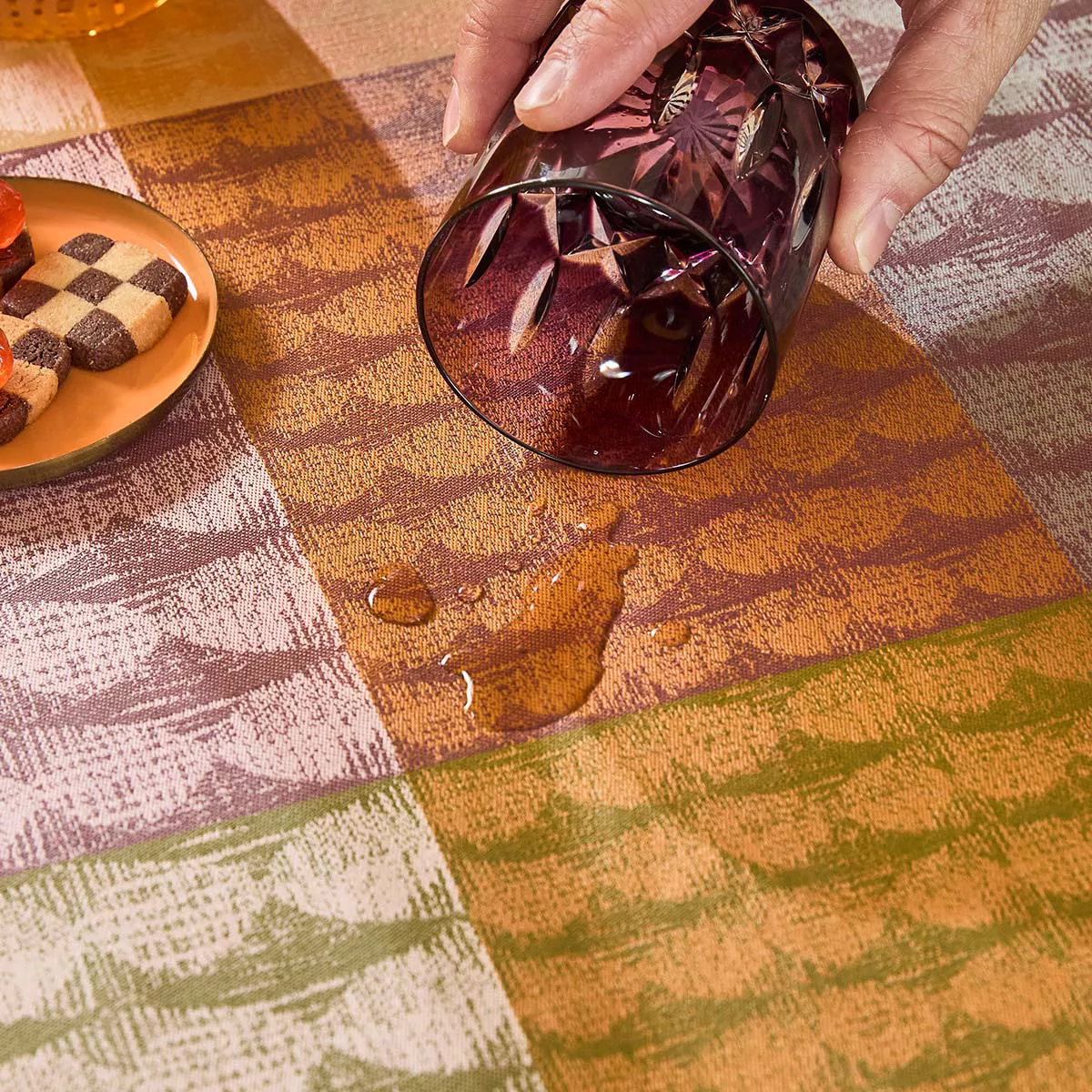 Linge de table pur coton enduit motif jacquard orange vert Mille halos prunus