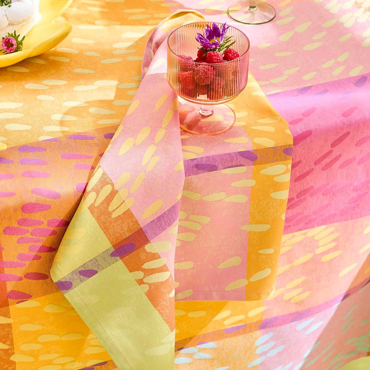 Serviette pur coton 220 g/m² motif jacquard vert rose Mille sources berlingot