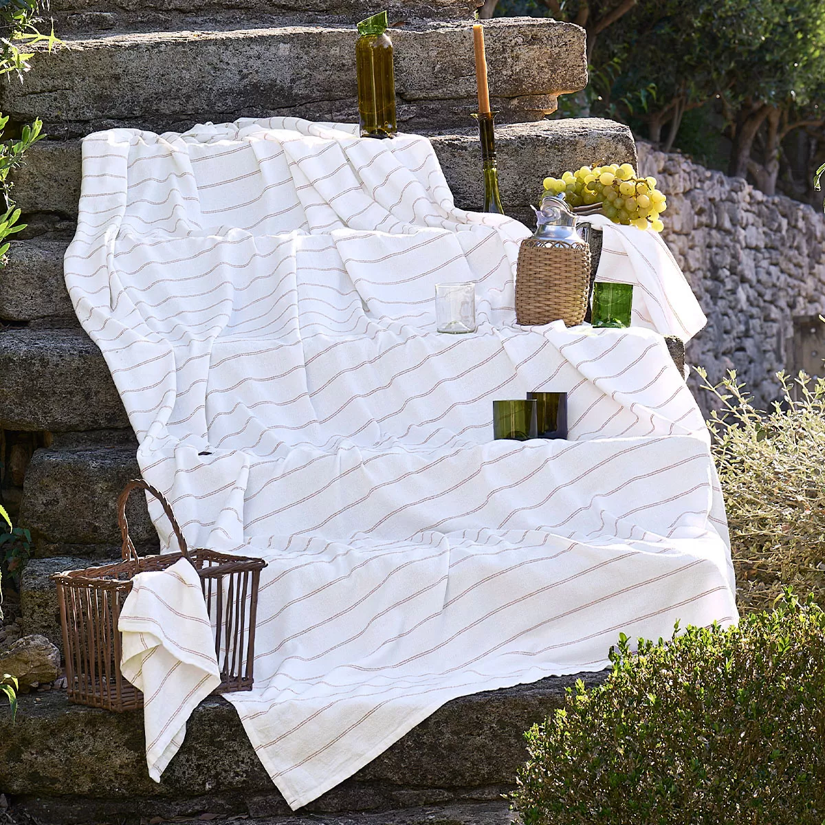 Nappe pur coton lavé motif jacquard orange blanc Rimini terracotta