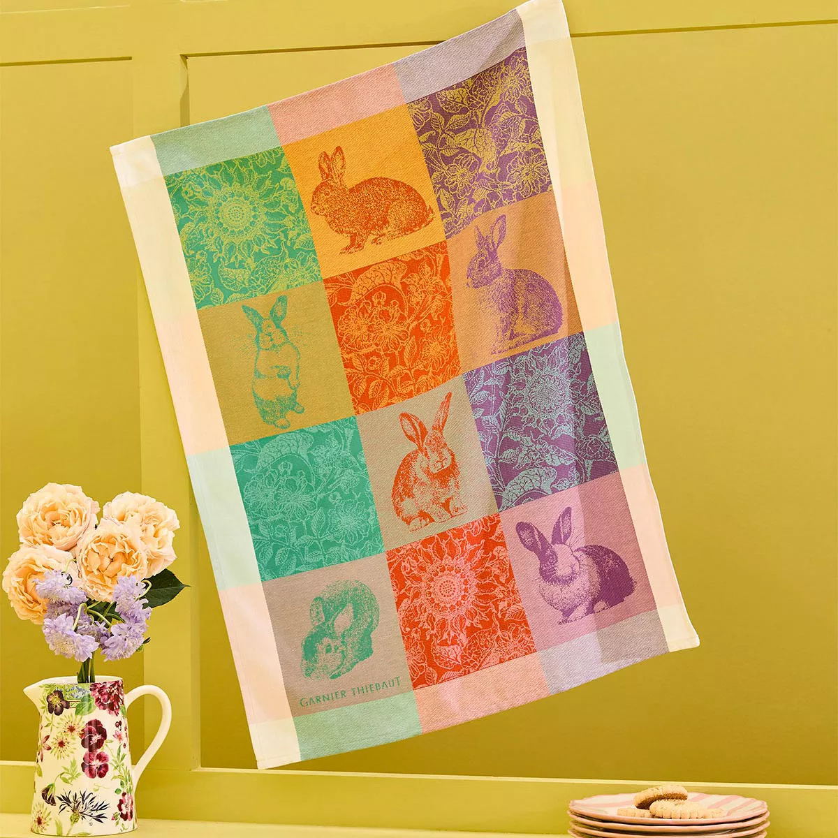 Torchon pur coton motif jacquard bleu rose Les lapins printemps