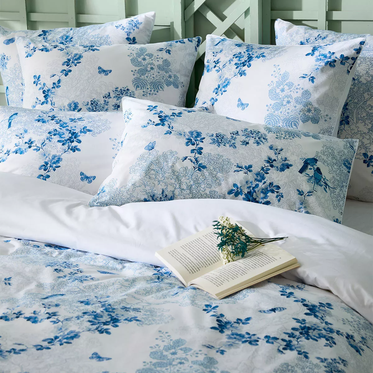 Taie d'oreiller percale de coton imprimé blanc bleu Voliere bleu