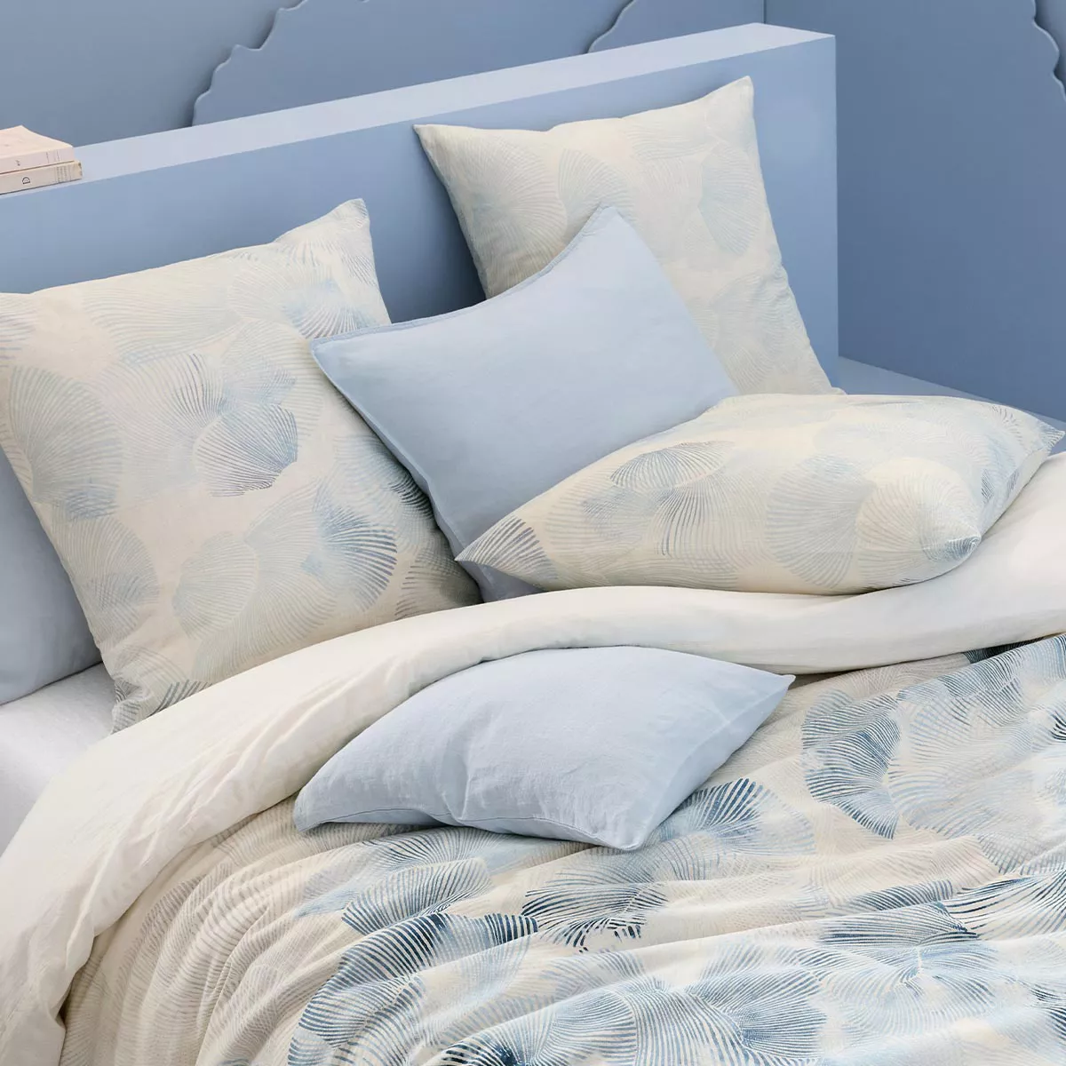 Taie d'oreiller lin & coton lavé 130 g/m² imprimé bleu beige Vagues indigo