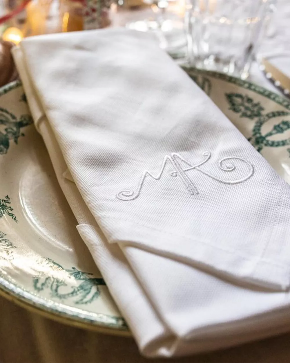 Serviette de table brodée